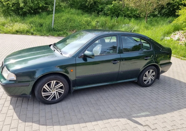 Skoda Octavia cena 5000 przebieg: 236629, rok produkcji 2000 z Gdynia małe 37